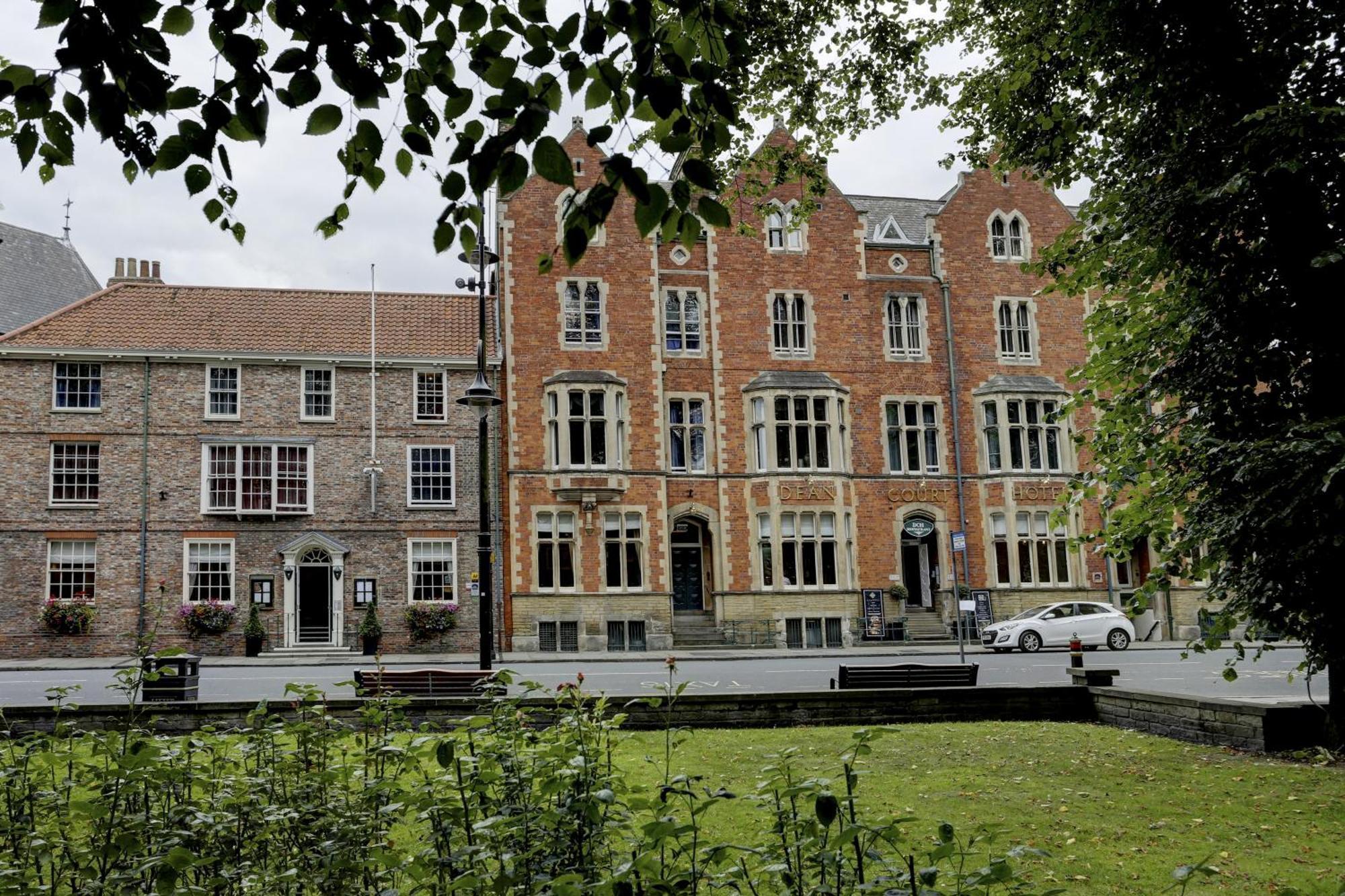 The Dean Court — Fotos 1